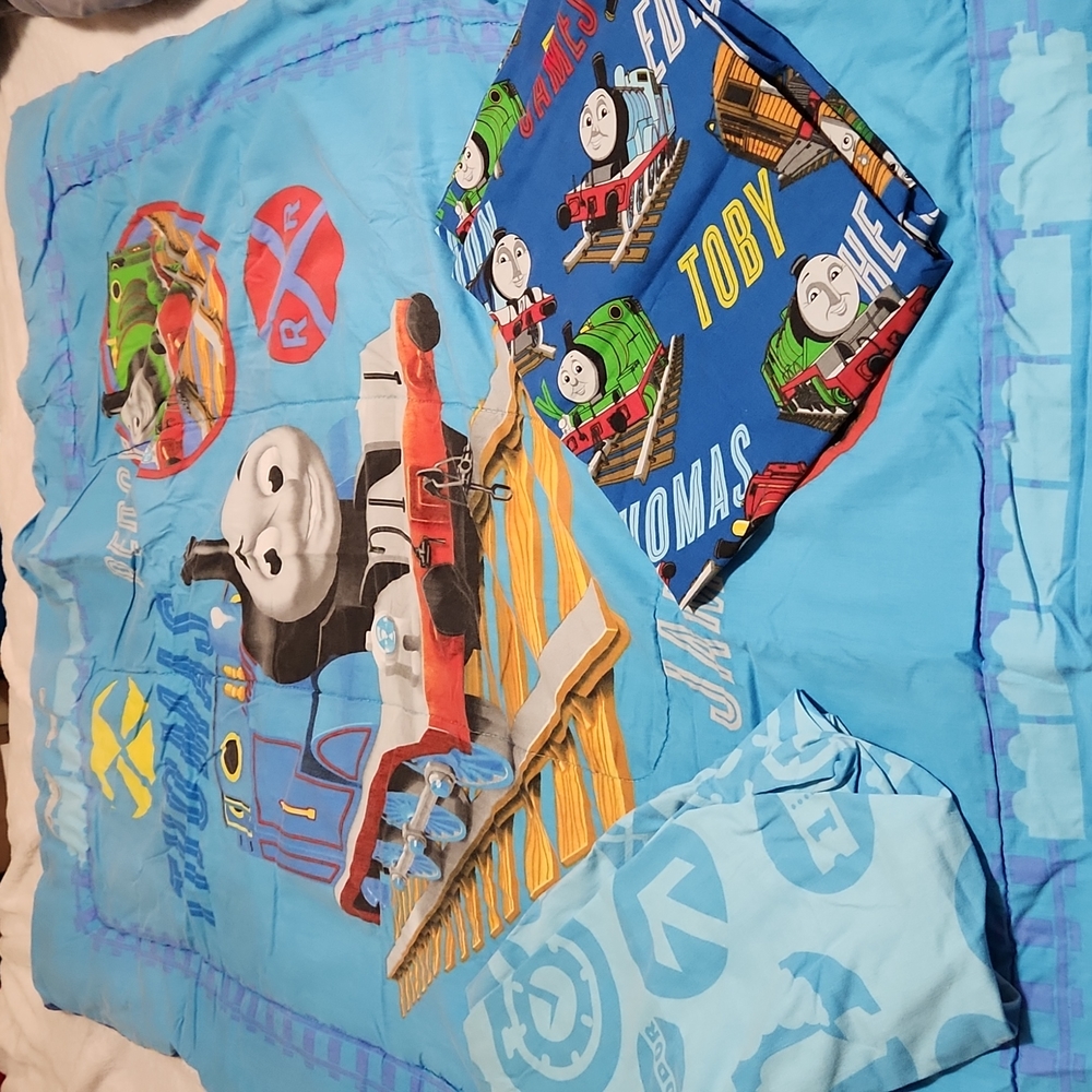 Thomas and Friends crib bedding